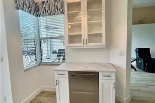 400 Harvard Ct, Naples, FL 34104 - Photo 5