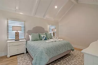 434 3rd Ave S, Naples, FL 34102 - Photo 9