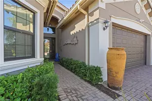 13843 Luna Dr, Naples, FL 34109 - Photo 5