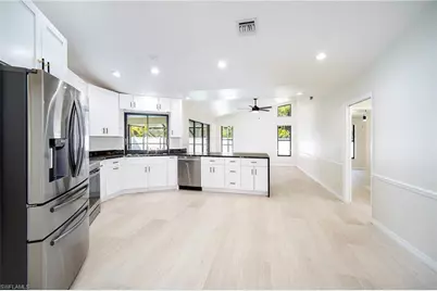 10731 Regent Cir, Naples, FL 34109 - Photo 5