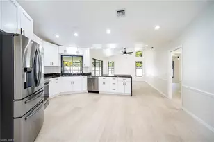 10731 Regent Cir, Naples, FL 34109 - Photo 5