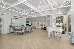 4251 Gulf Shore Blvd N, Naples, FL 34103 - Photo 27