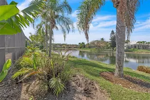 10823 Longshore Way E, Naples, FL 34119 - Photo 3