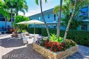 637 12th Ave S, Naples, FL 34102 - Photo 3