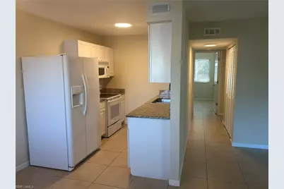 4621 Bayshore Dr #Q6, Naples, FL 34112 - Photo 9