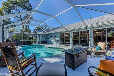 2442 Outrigger Ln, Naples, FL 34104 - Photo 5