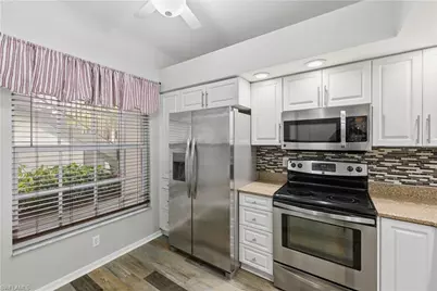 182 Newport Dr #1003, Naples, FL 34114 - Photo 9