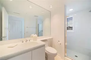 8473 Bay Colony Dr, Naples, FL 34108 - Photo 29