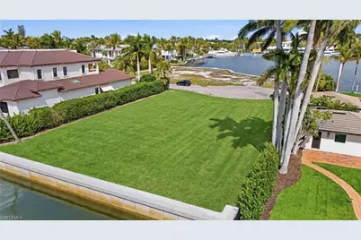 754 16th Ave S, Naples, FL 34102 - Photo 11