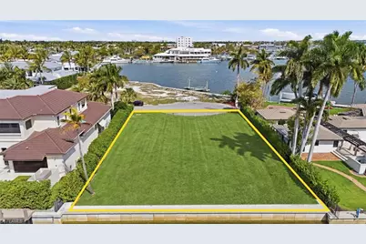 754 16th Ave S, Naples, FL 34102 - Photo 3