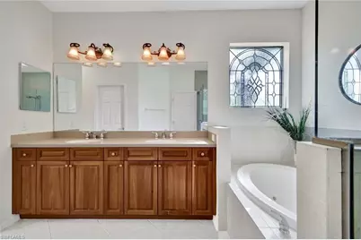 9359 Trieste Dr, Fort Myers, FL 33913 - Photo 19