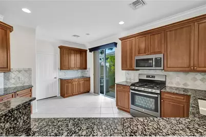 9359 Trieste Dr, Fort Myers, FL 33913 - Photo 7