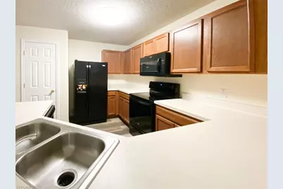 10823 Great Carlisle Ct, Riverview, FL 33578 - Photo 3