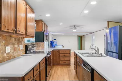 17 Spoonbill Ave, Everglades City, FL 34139 - Photo 9