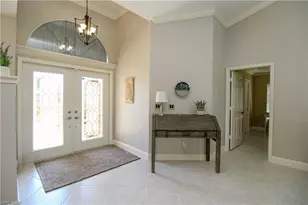 333 Wentworth Ct, Naples, FL 34104 - Photo 5