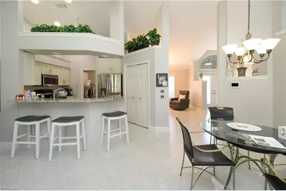 333 Wentworth Ct, Naples, FL 34104 - Photo 27