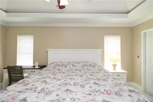 333 Wentworth Ct, Naples, FL 34104 - Photo 37