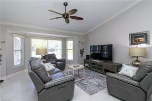 333 Wentworth Ct, Naples, FL 34104 - Photo 15