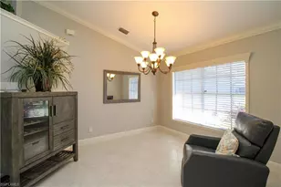 333 Wentworth Ct, Naples, FL 34104 - Photo 21