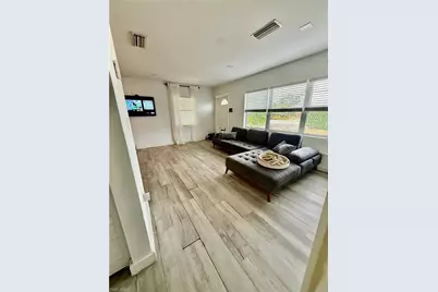 330 NE 59th Ct, Fort Lauderdale, FL 33334 - Photo 5