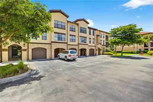 12955 Positano Cir, Naples, FL 34105 - Photo 9