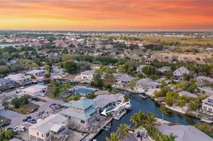 2649 Riverview Dr, Naples, FL 34112 - Photo 3