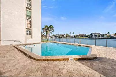 300 Park Shore Dr #PHA6, Naples, FL 34103 - Photo 29