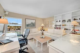 300 Park Shore Dr, Naples, FL 34103 - Photo 13