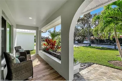 737 91st Ave N, Naples, FL 34108 - Photo 9