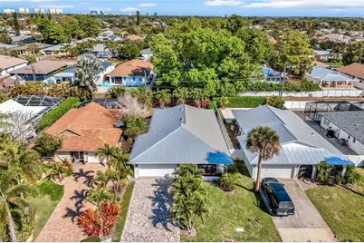 737 91st Ave N, Naples, FL 34108 - Photo 5