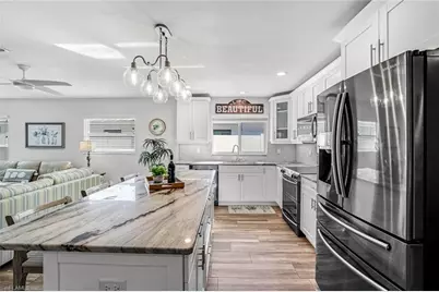 737 91st Ave N, Naples, FL 34108 - Photo 17