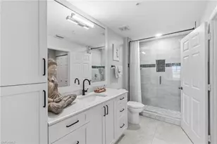 401 Bayfront Pl, Naples, FL 34102 - Photo 19