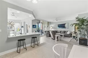 401 Bayfront Pl, Naples, FL 34102 - Photo 7