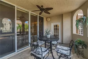 401 Bayfront Pl, Naples, FL 34102 - Photo 21