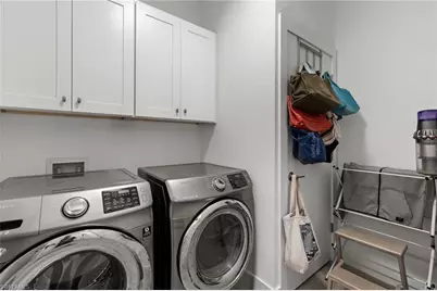 4764 Formosa Dr, Naples, FL 34119 - Photo 11