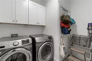 4764 Formosa Dr, Naples, FL 34119 - Photo 11