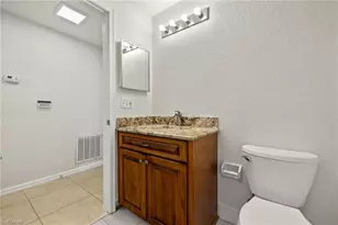 6401 Aragon Way, Fort Myers, FL 33966 - Photo 19