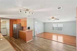 121 Kim Dr, Naples, FL 34104 - Photo 7