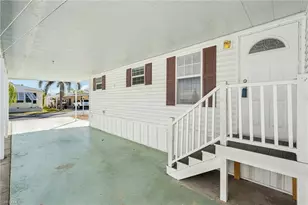 121 Kim Dr, Naples, FL 34104 - Photo 5