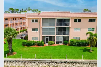 190 Turtle Lake Ct #311, Naples, FL 34105 - Photo 3