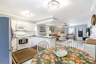 561 Palm View Dr, Naples, FL 34110 - Photo 7