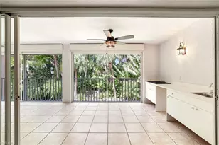 2055 Cascades Dr, Naples, FL 34112 - Photo 19