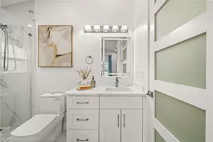 1046 Silverstrand Dr, Naples, FL 34110 - Photo 13