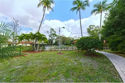 2018 Pine Isle Ln #2018, Naples, FL 34112 - Photo 37