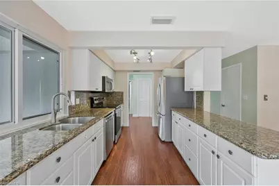 523 E Valley Dr, Bonita Springs, FL 34134 - Photo 9