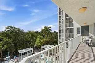 5550 Heron Point Dr, Naples, FL 34108 - Photo 29