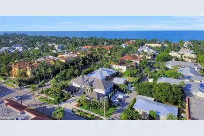 285 5th Ave S #2B, Naples, FL 34102 - Photo 3