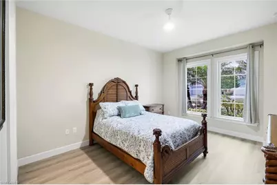 5052 Martinique Dr, Naples, FL 34113 - Photo 13