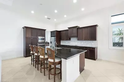 5052 Martinique Dr, Naples, FL 34113 - Photo 5