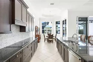 5052 Martinique Dr, Naples, FL 34113 - Photo 7